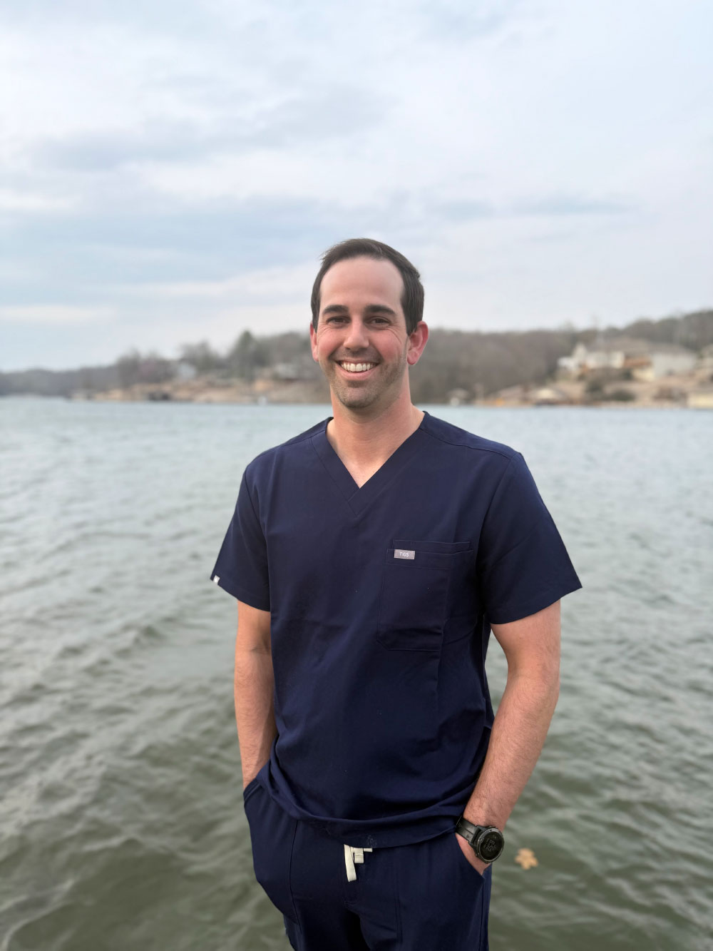 Paul Anzalone, DPT providing physical therapy consultation